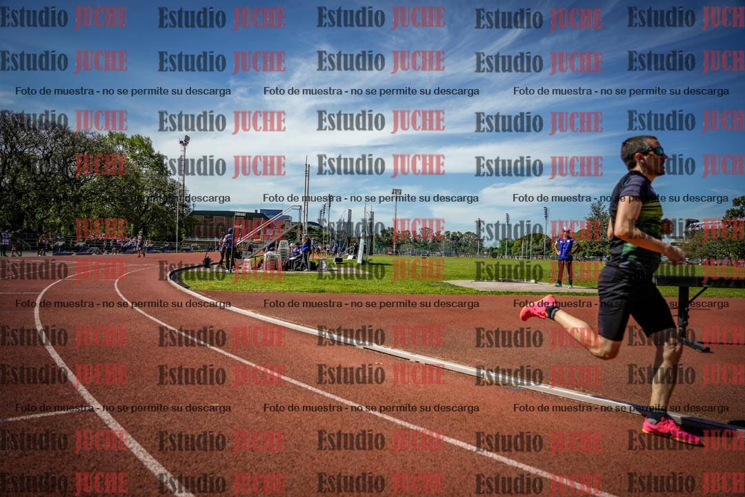 Fotos de los 800 m llanos de varones