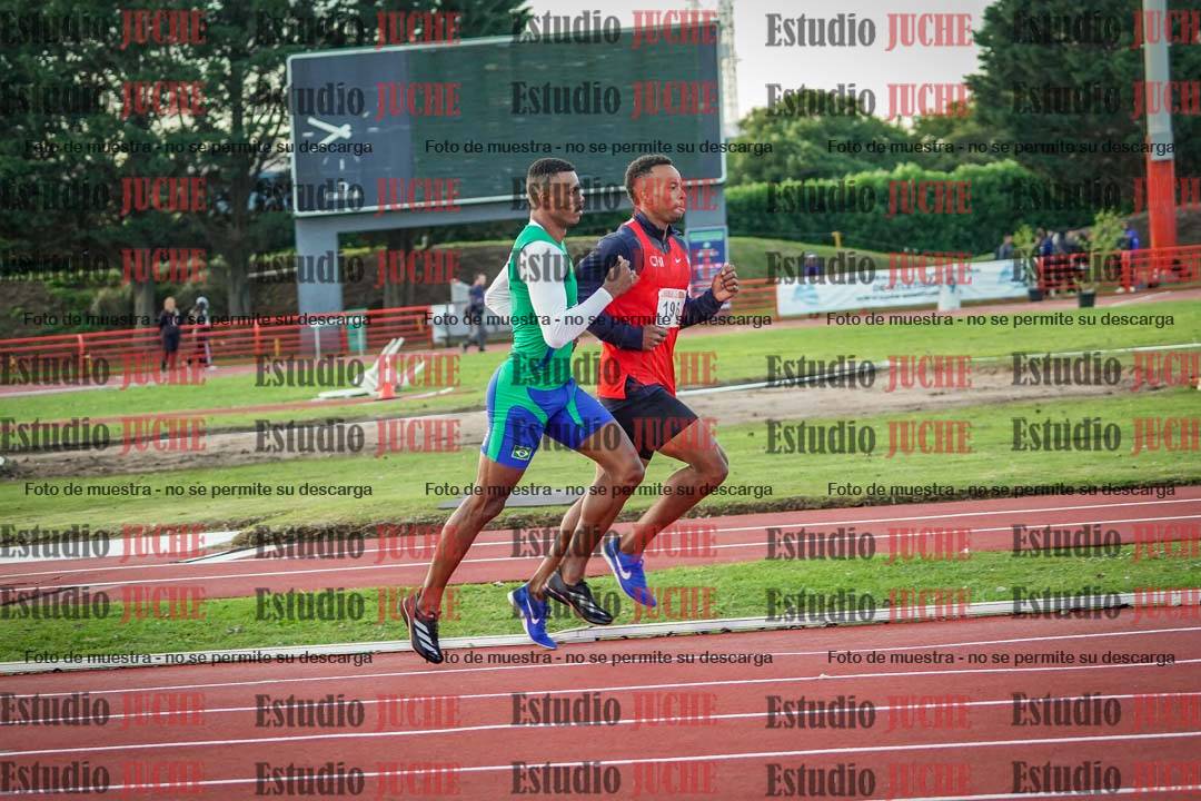 Fotos de los 1500 m llanos de varones - deca 10