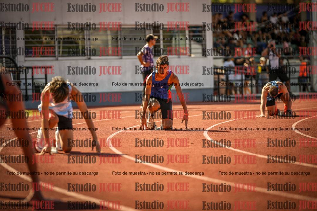 Fotos de los 400 m llanos de varones
