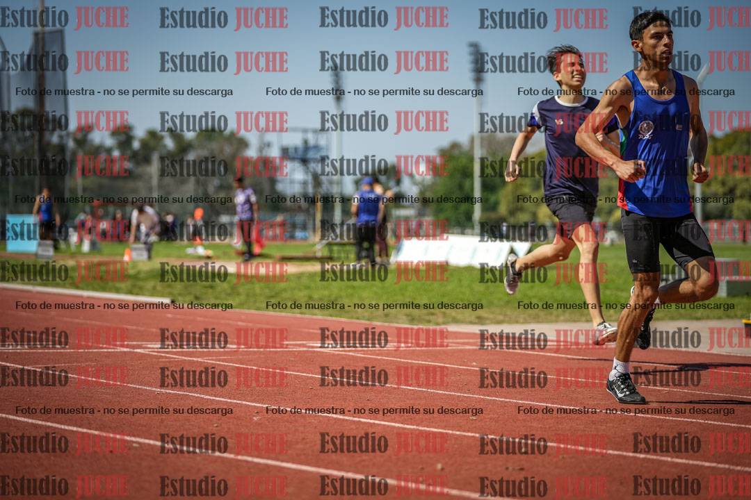 Fotos de los 400 m llanos de varones
