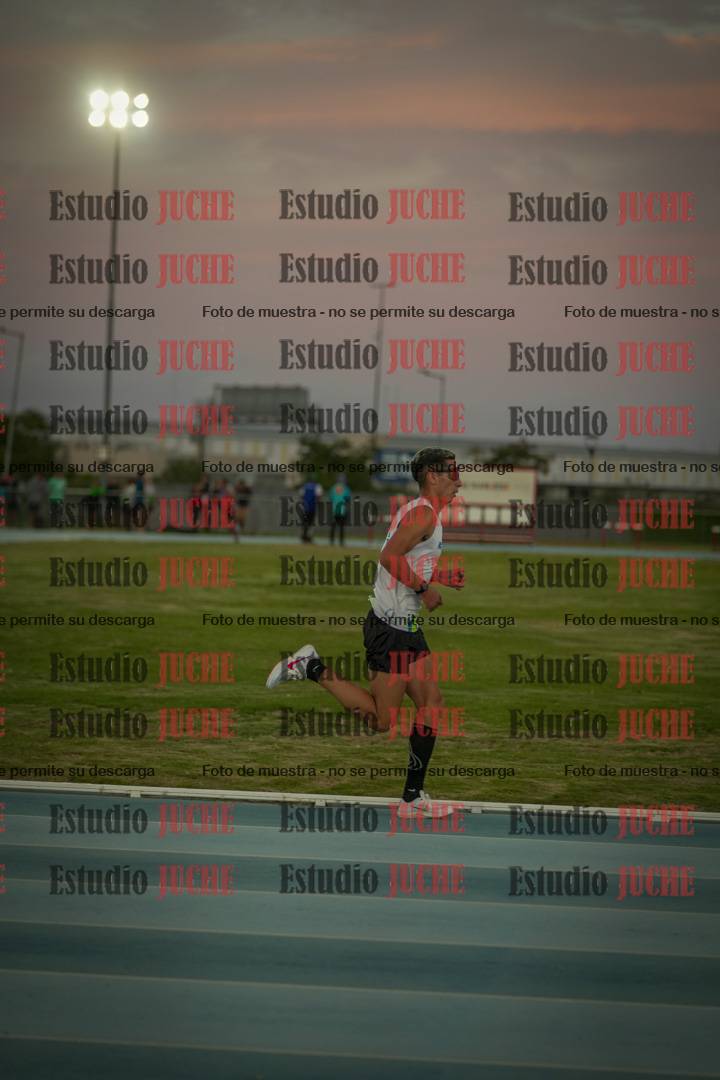Fotos de los 3000 m llanos de varones