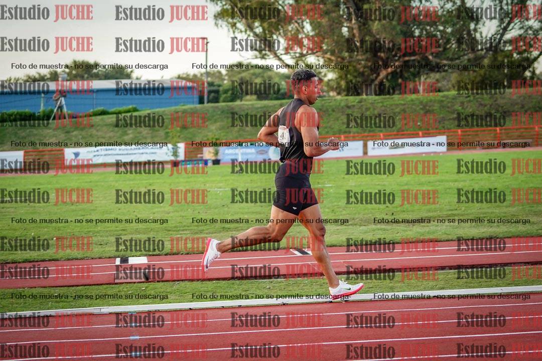 Fotos de los 1500 m llanos de varones - deca 10