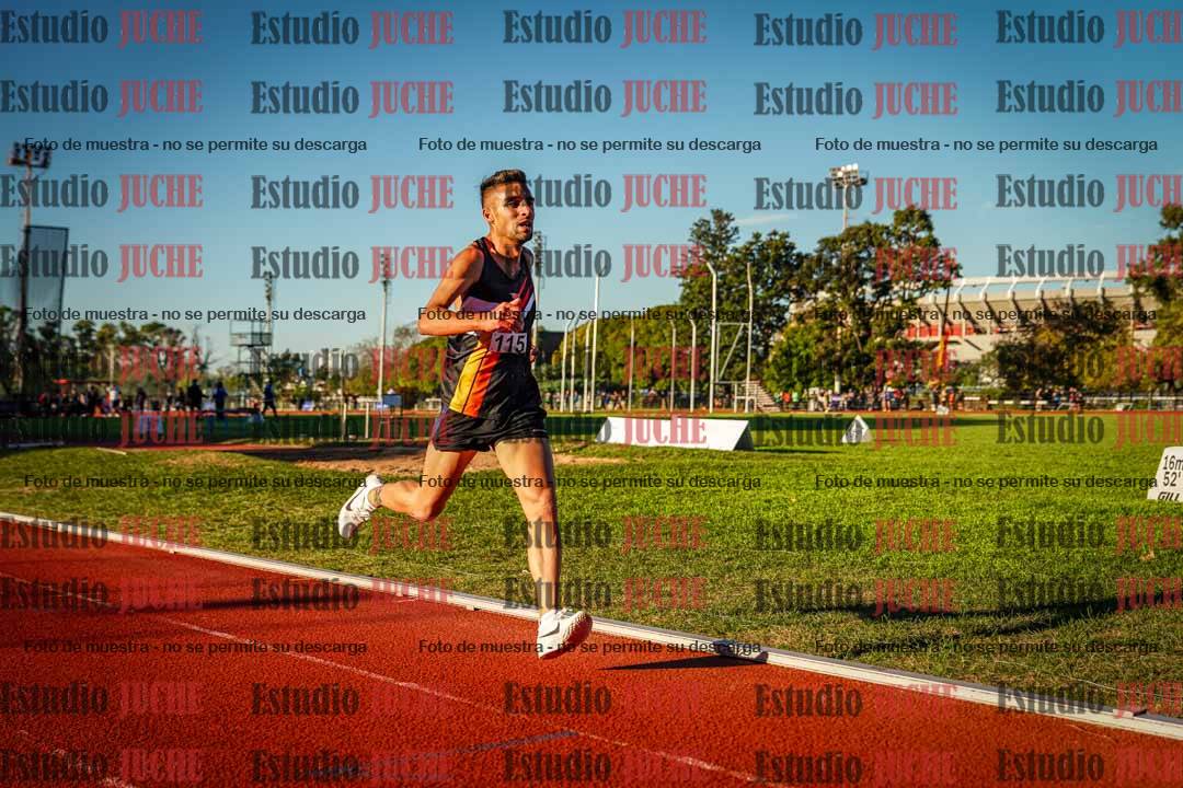 Fotos de los 3000 m llanos de varones