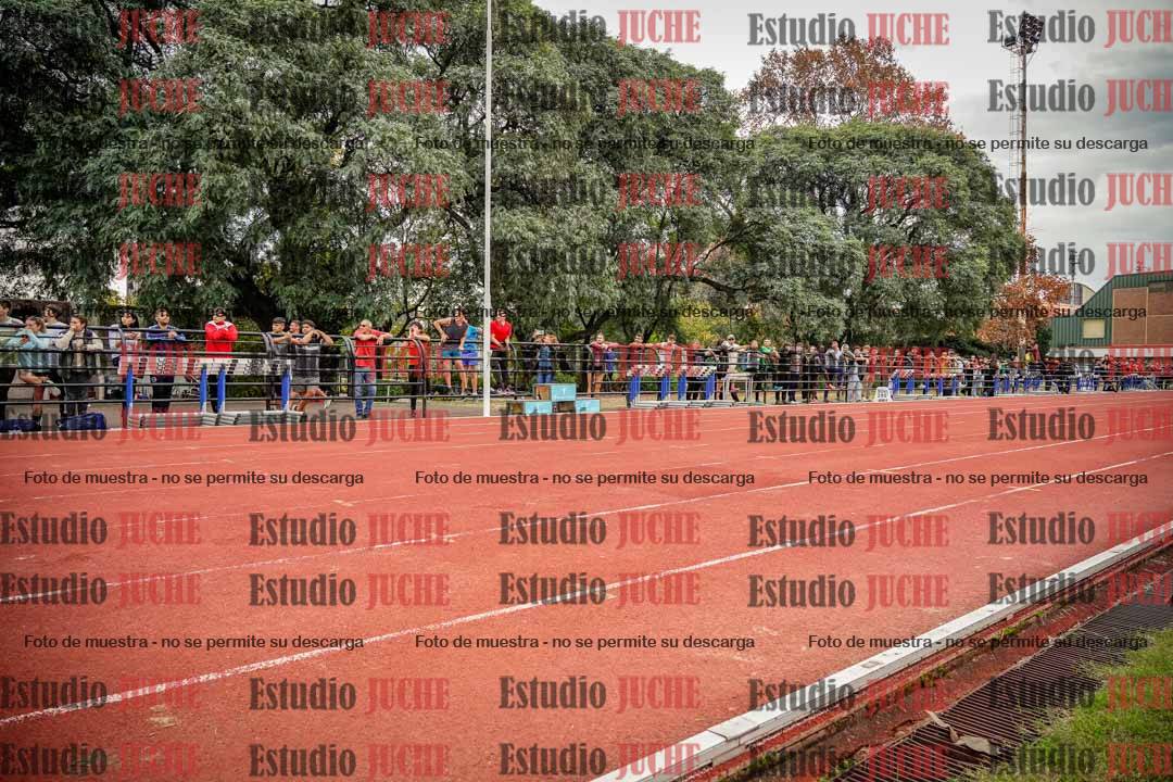 Fotos de los 400 m llanos de varones - FINAL