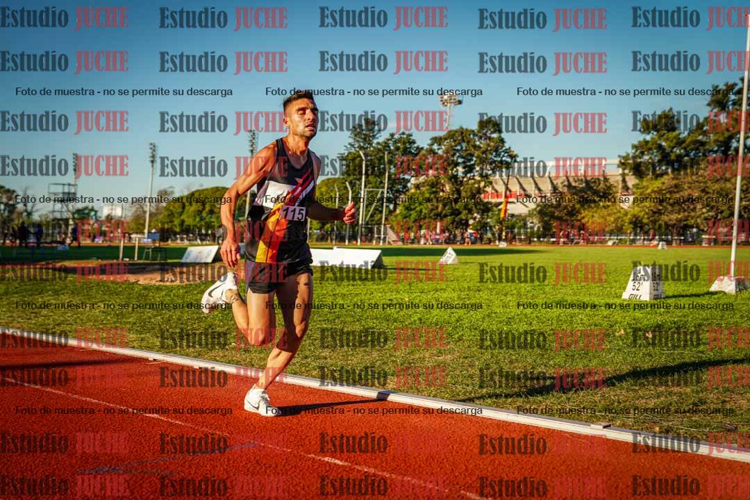 Fotos de los 3000 m llanos de varones
