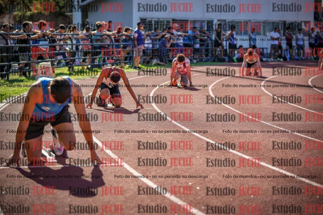 Fotos de los 400 m llanos de varones