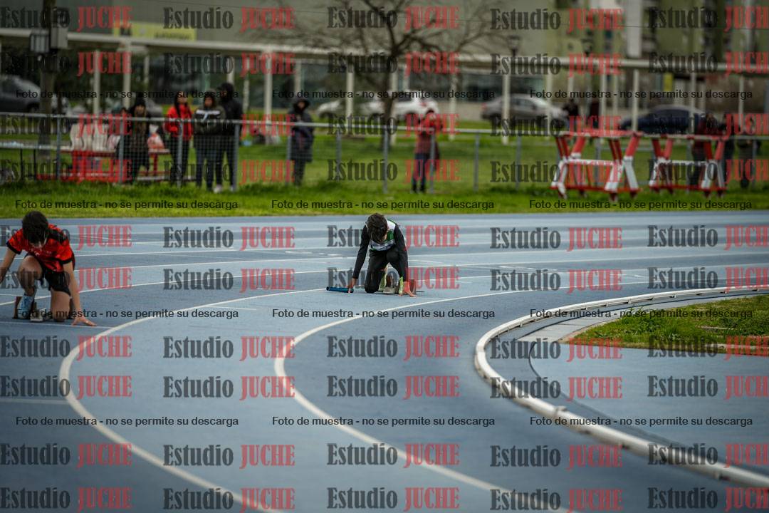Fotos de las postas 5x80 m de varones - U14 - FINAL