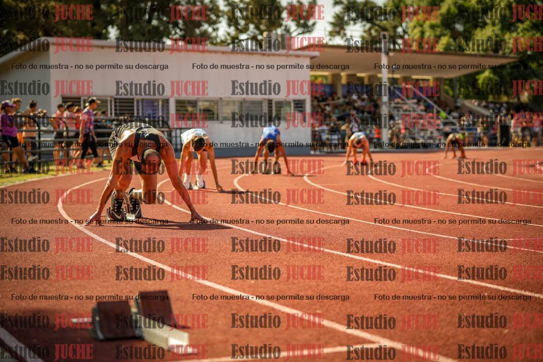 Fotos de los 400 m llanos de varones