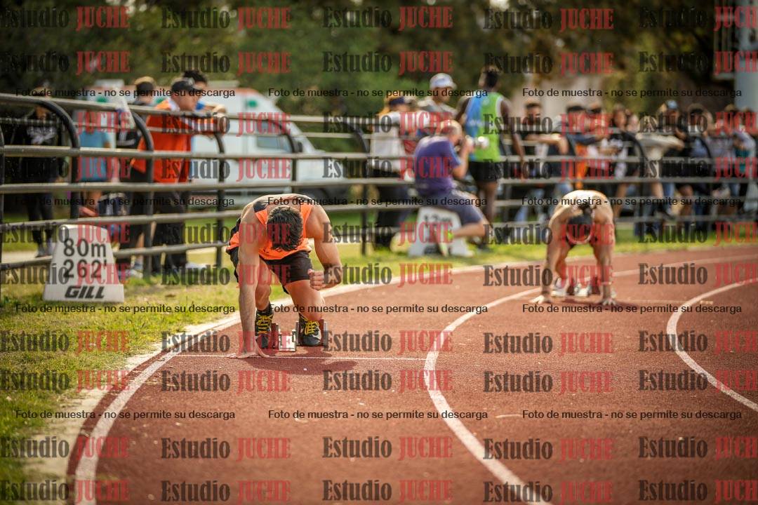 Fotos de los 400 m llanos de varones