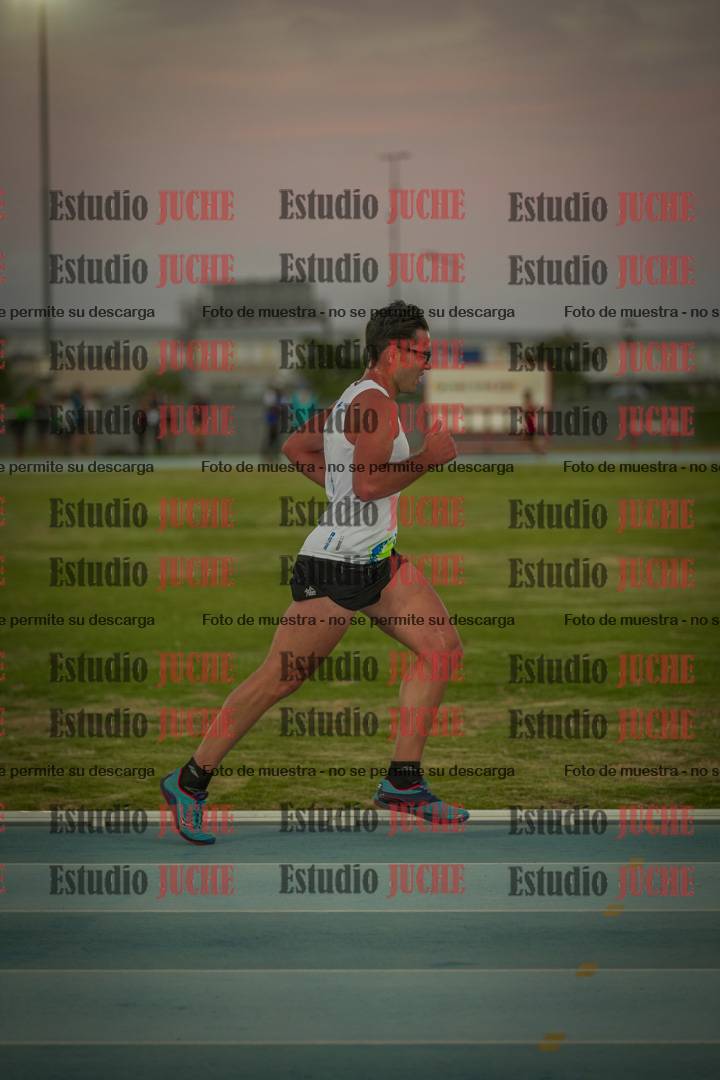Fotos de los 3000 m llanos de varones