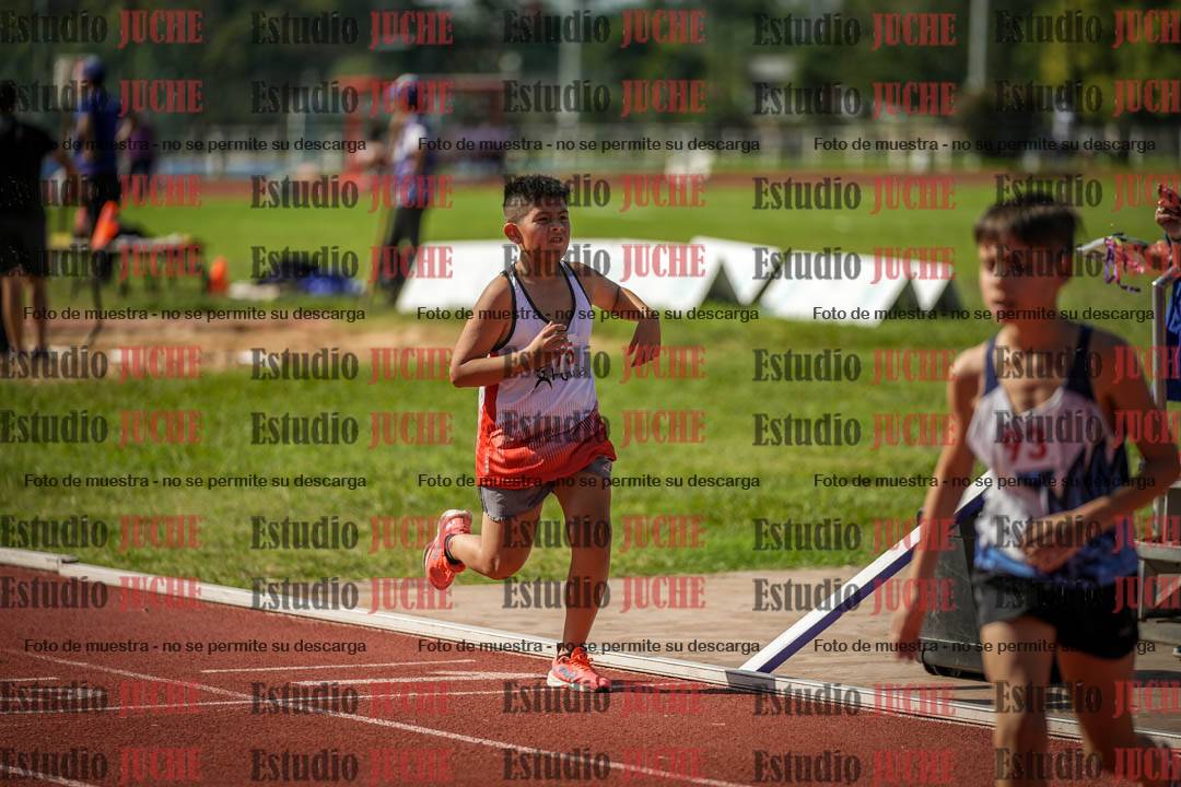 Fotos de los 1000 m llanos de varones