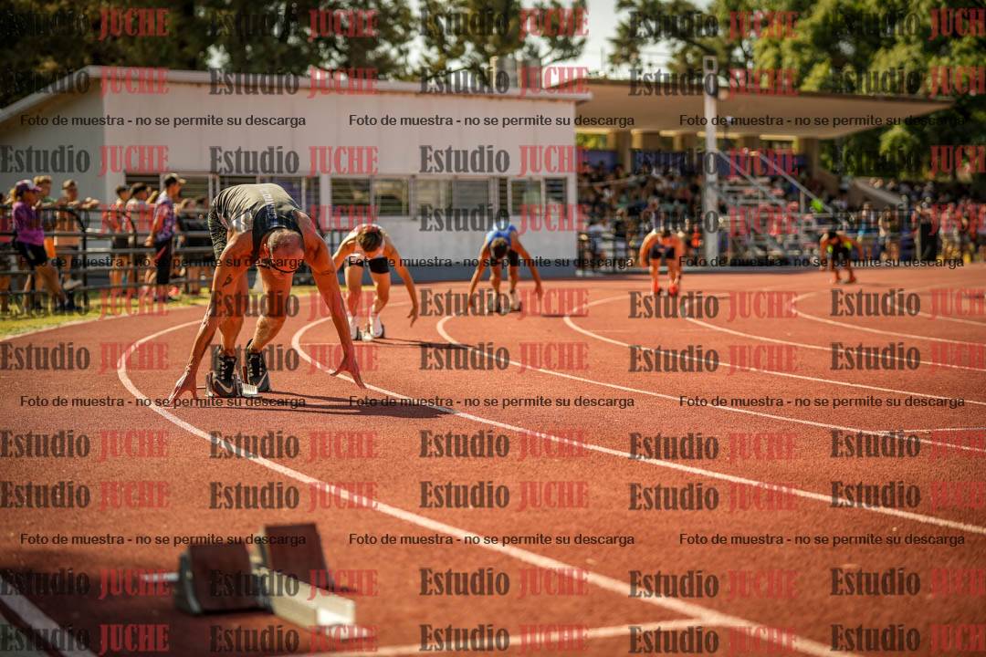 Fotos de los 400 m llanos de varones