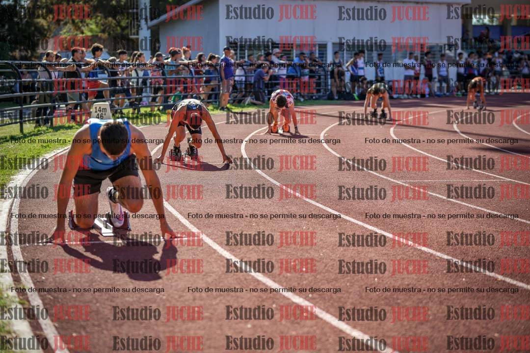 Fotos de los 400 m llanos de varones