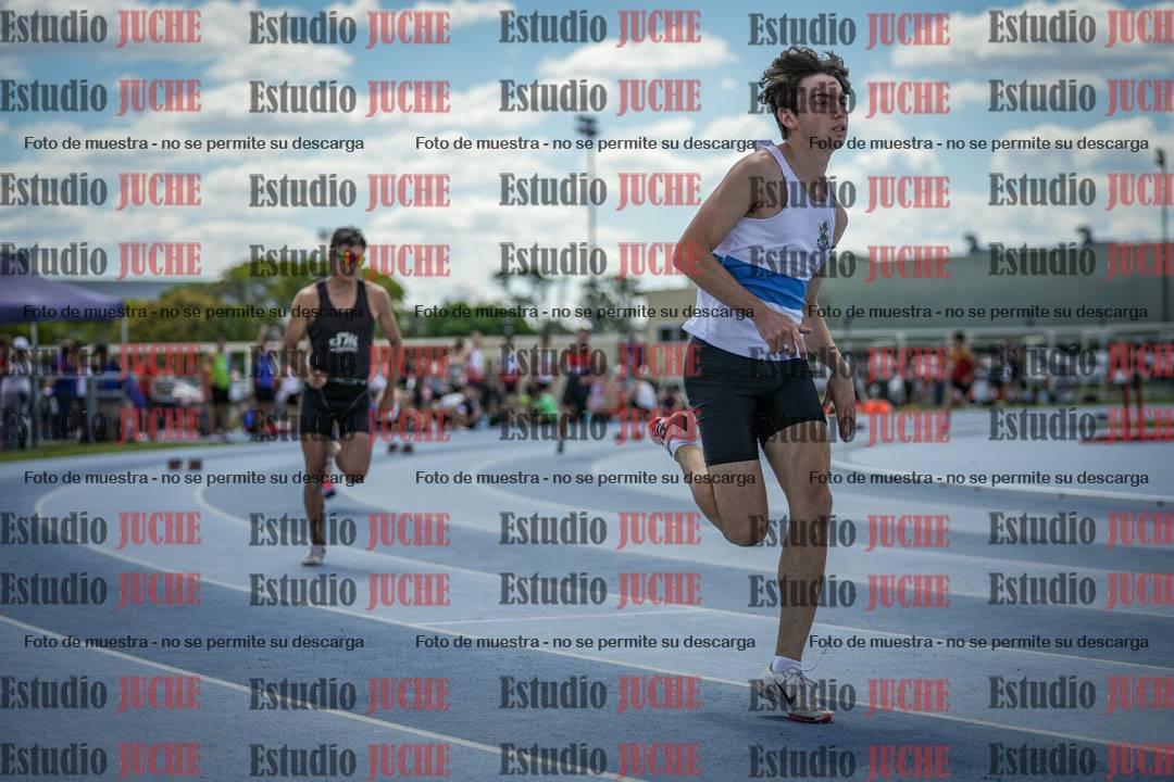 Fotos de los 400 m llanos de varones