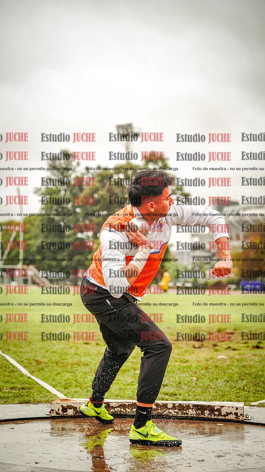 Fotos del lanzamiento de bala de varones - decatlón 3