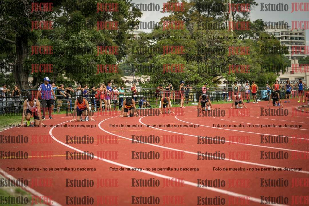 Fotos de los 200 m llanos de varones