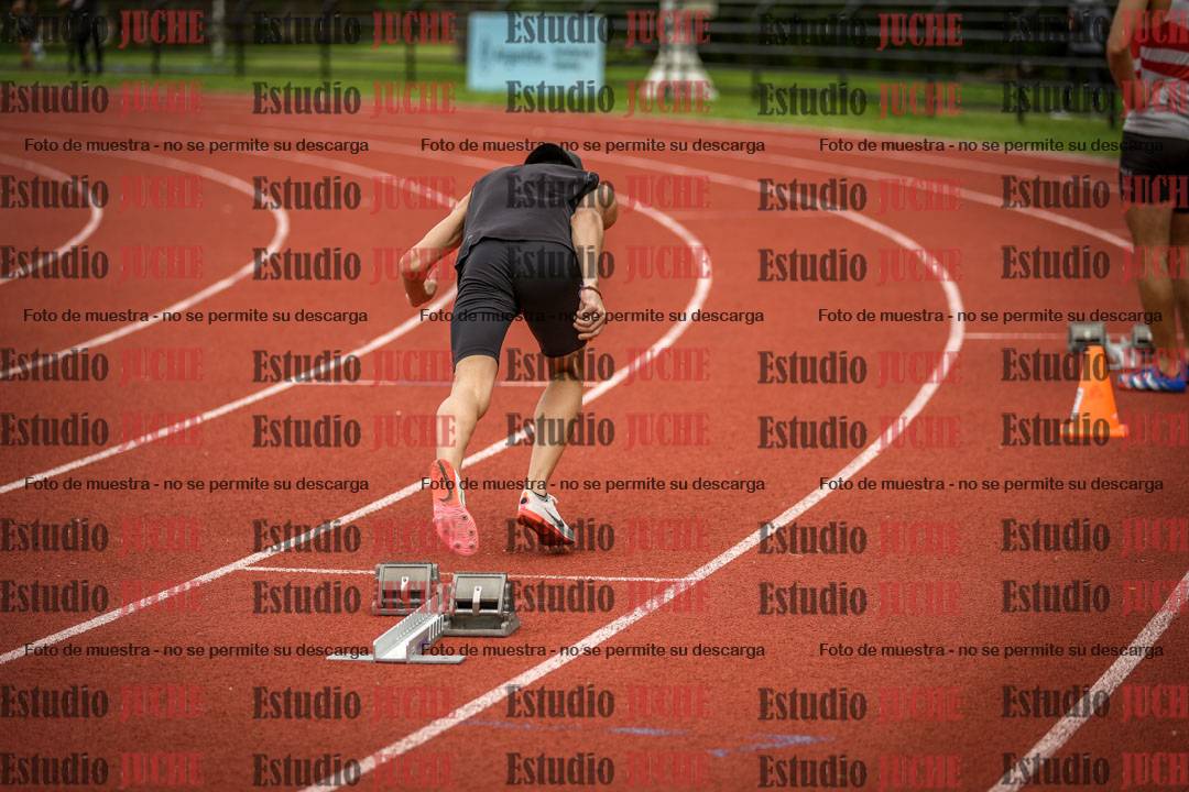 Fotos de los 400 m llanos de varones