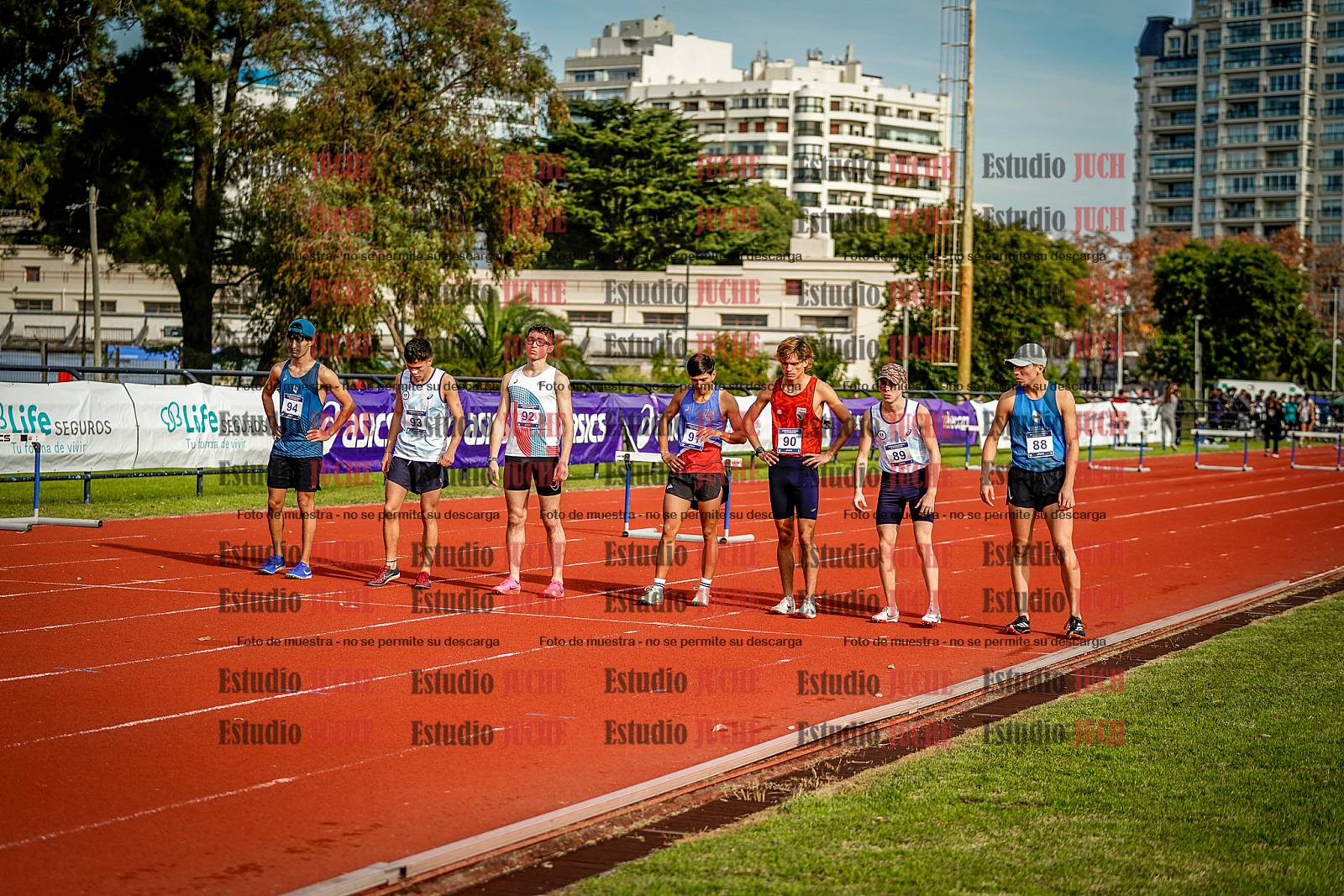 Fotos de los 3000 m con obstáculos de varones