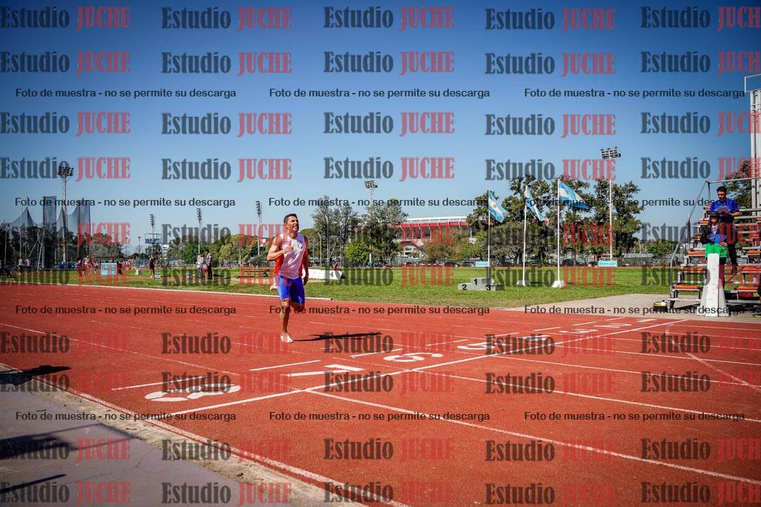 Fotos de los 400 m llanos de varones