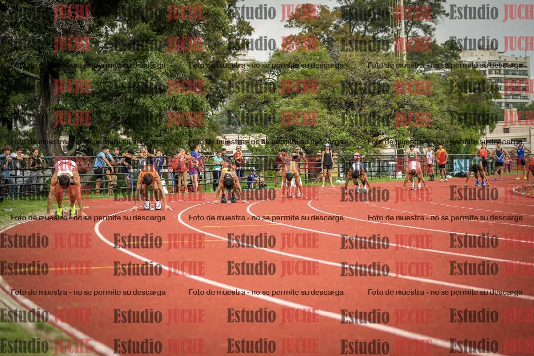 Fotos de los 200 m llanos de varones