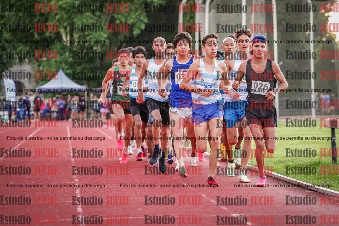 Fotos de los 1500 m llanos de varones