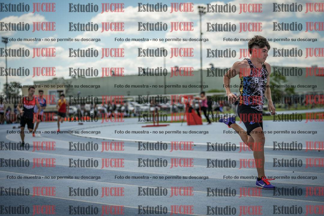 Fotos de los 400 m llanos de varones