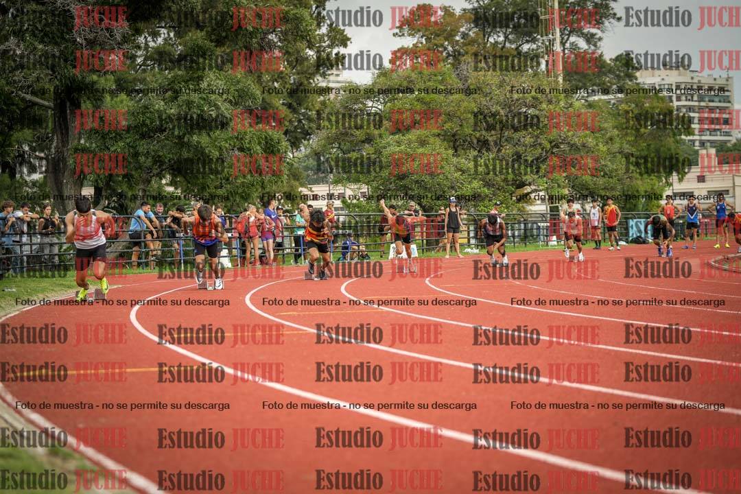 Fotos de los 200 m llanos de varones