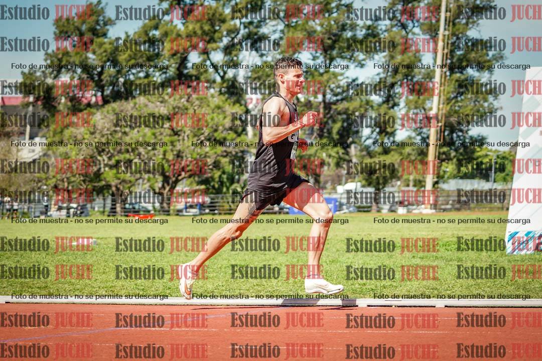 Fotos de los 800 m llanos de varones
