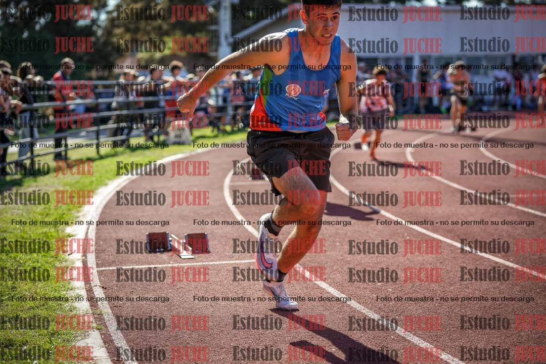 Fotos de los 400 m llanos de varones