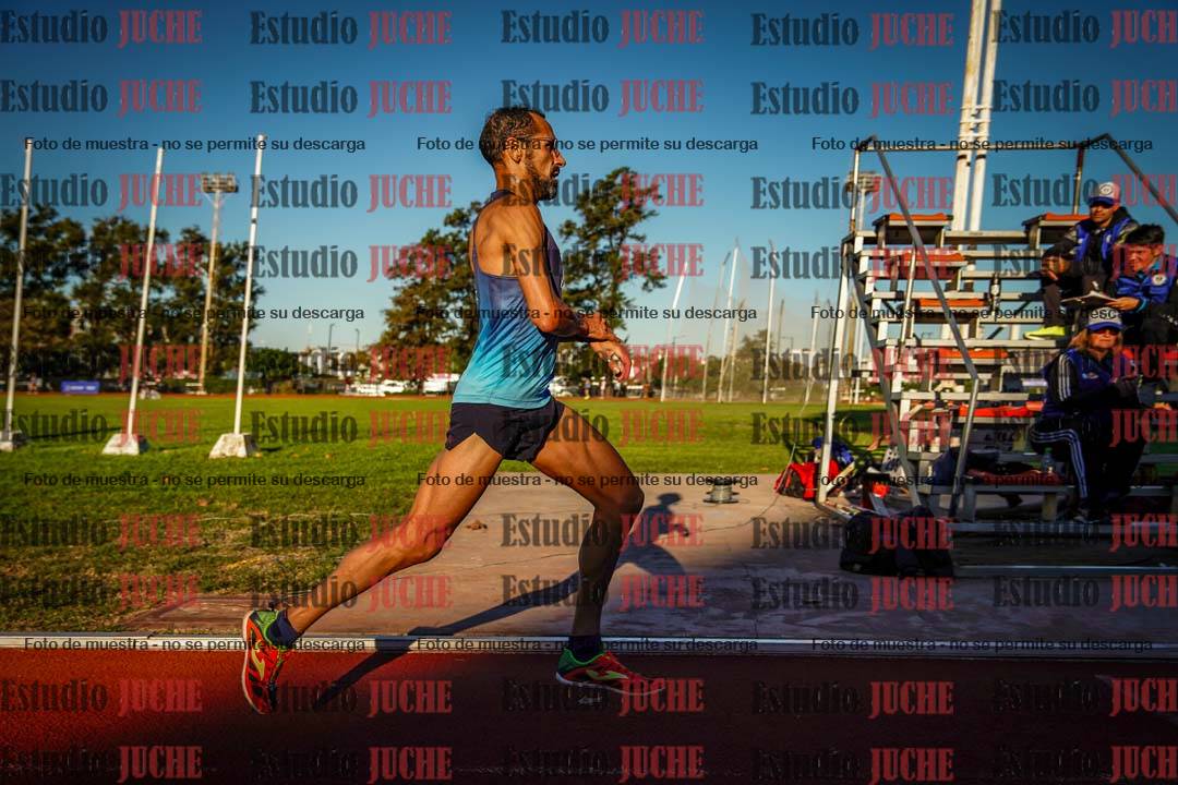 Fotos de los 3000 m llanos de varones