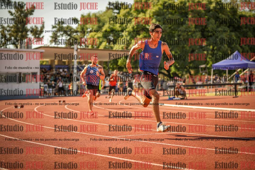 Fotos de los 400 m llanos de varones