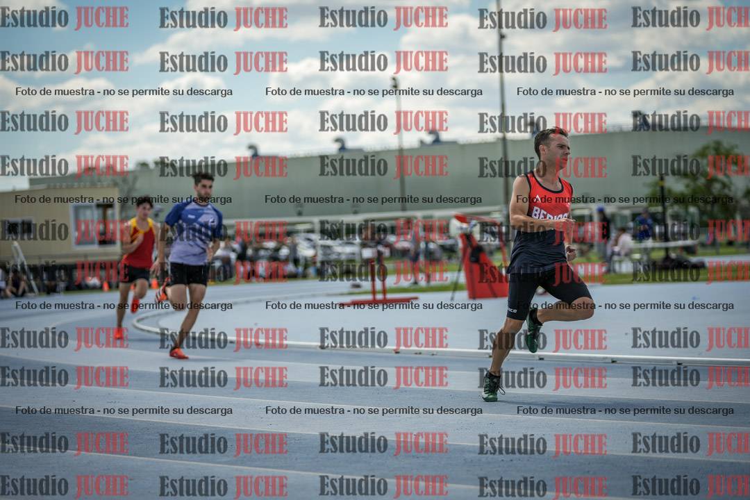 Fotos de los 400 m llanos de varones
