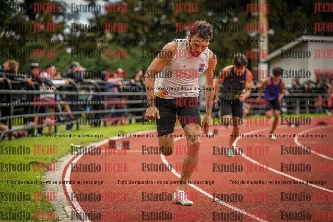 Fotos de los 400 m llanos de varones