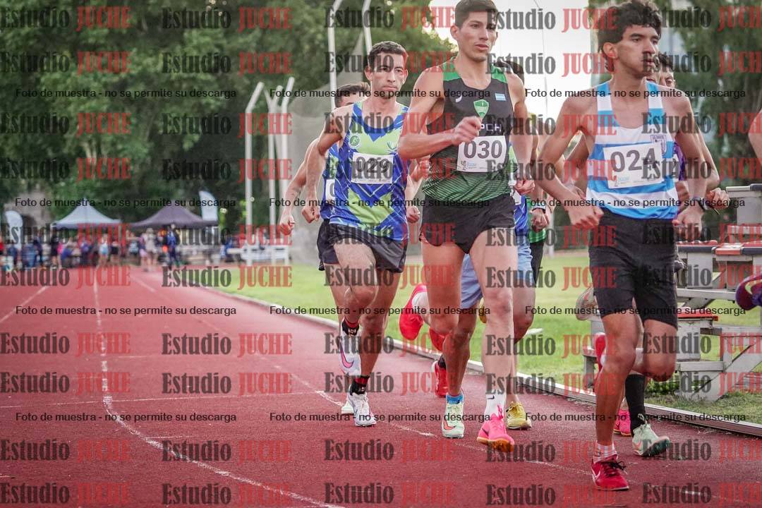 Fotos de los 1500 m llanos de varones