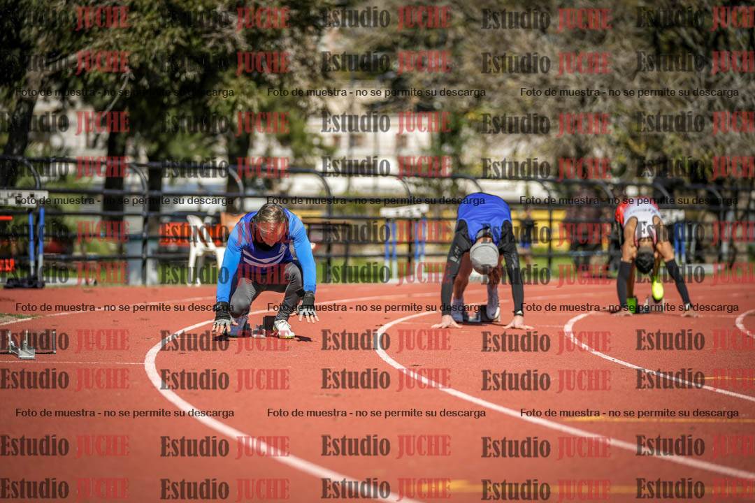 Fotos de los 200 m llanos de varones