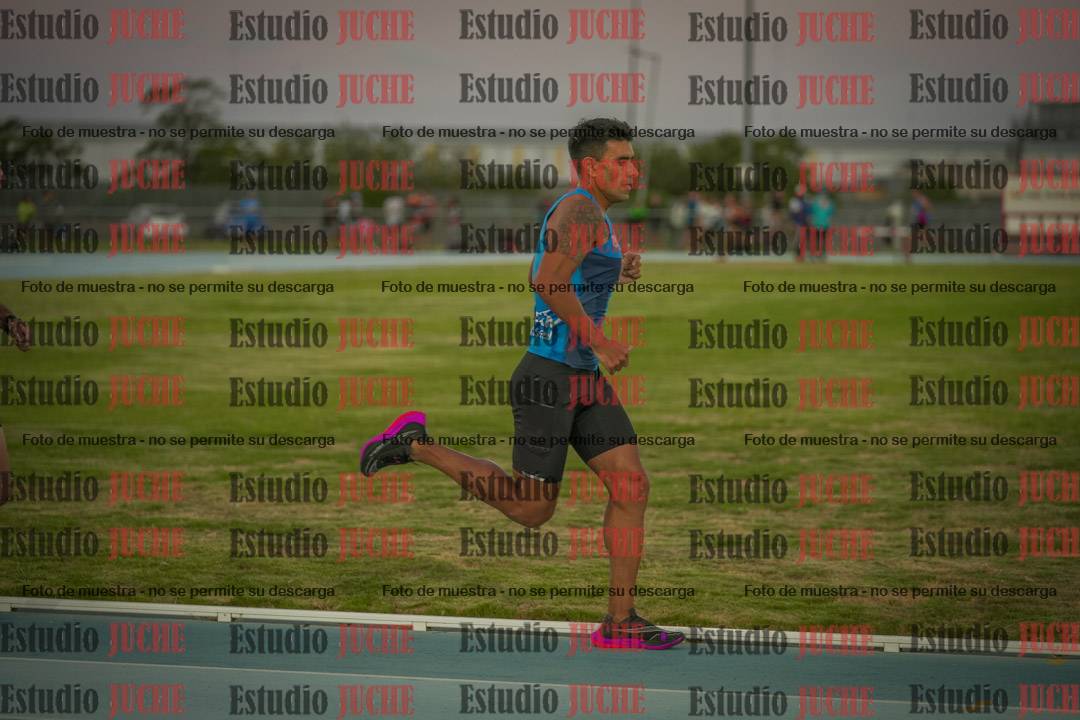 Fotos de los 3000 m llanos de varones
