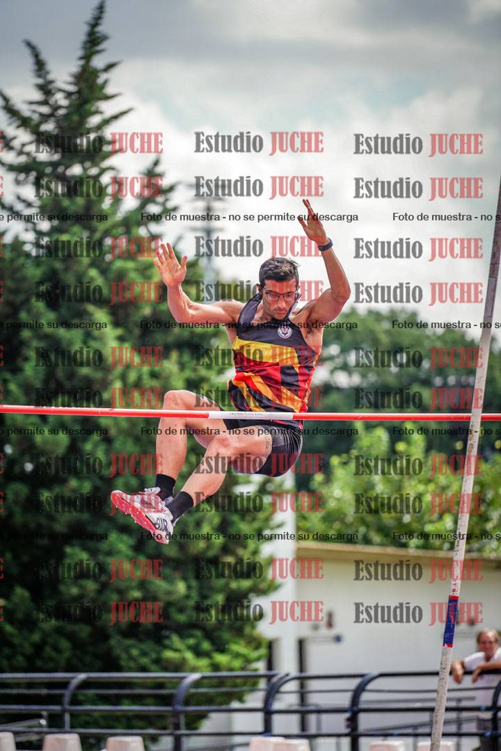 Fotos del salto con garrocha de varones - decatlón 8