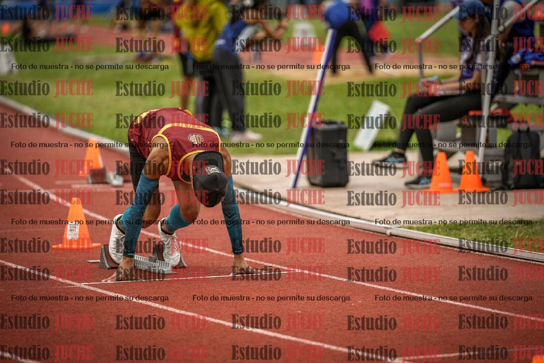Fotos de los 400 m llanos de varones