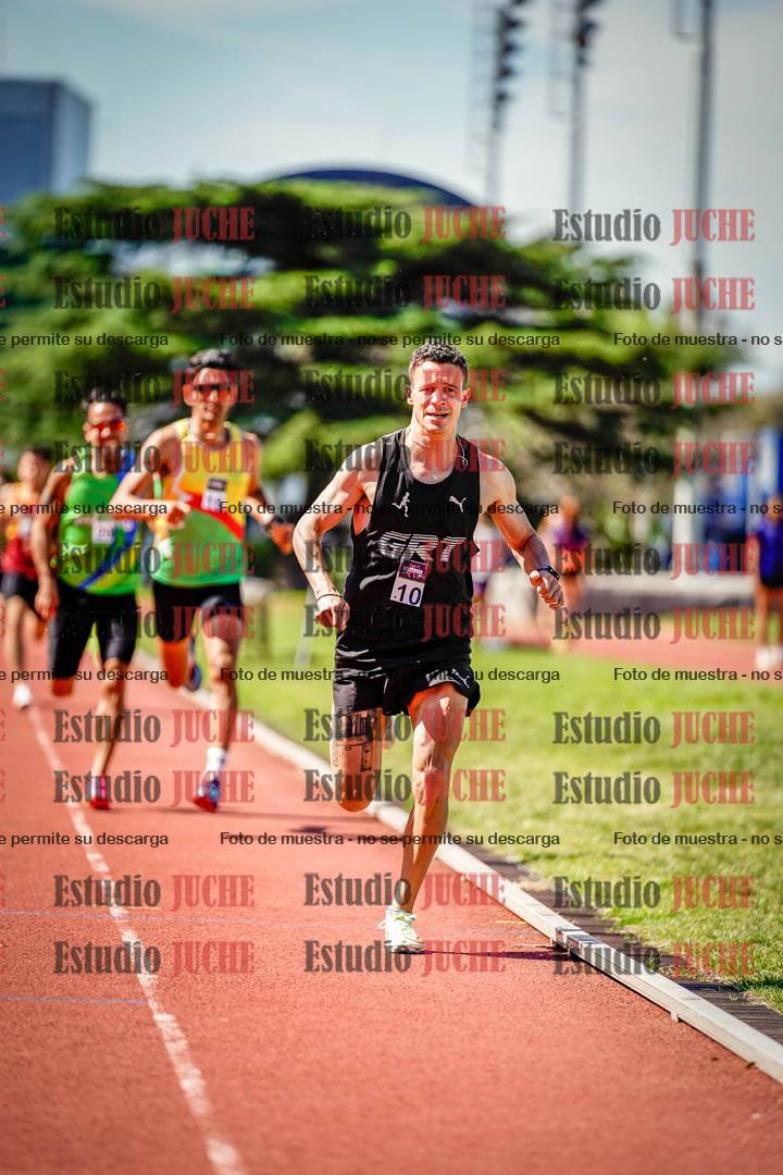 Fotos de los 800 m llanos de varones