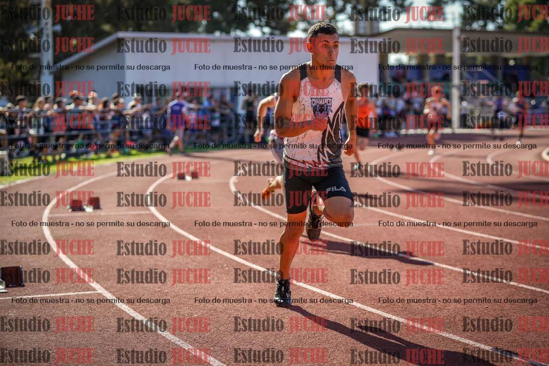 Fotos de los 400 m llanos de varones