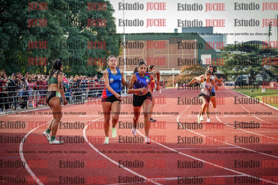 Fotos de las postas 4x400 m llanos de mujeres