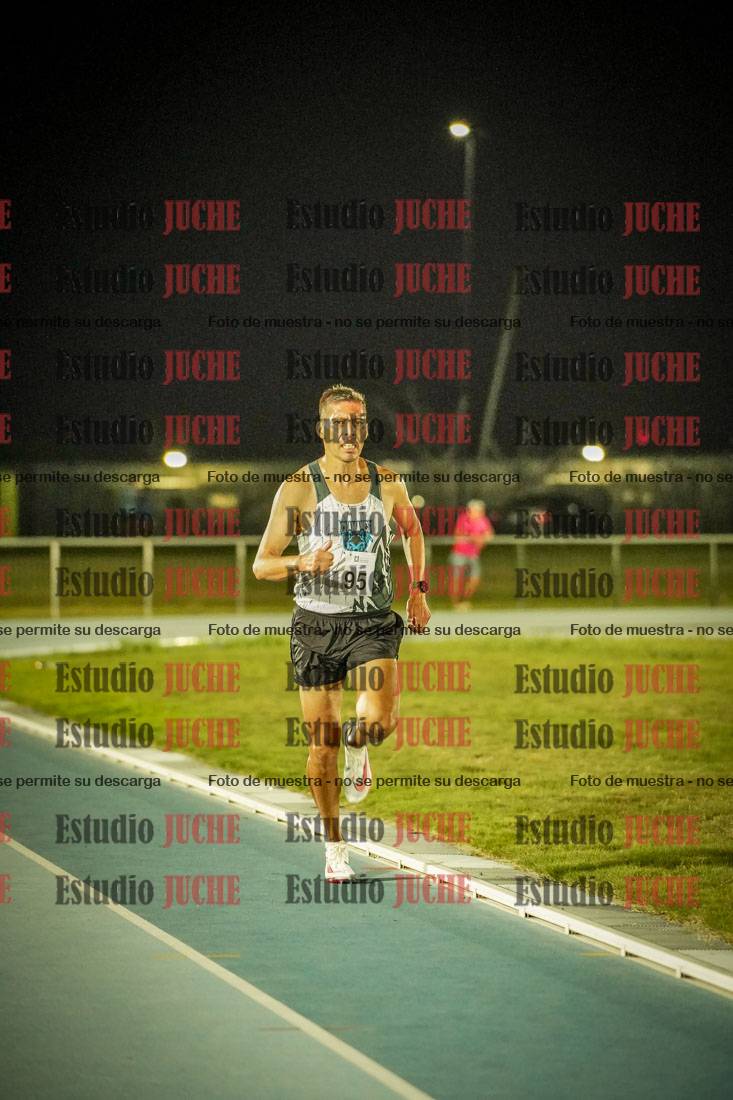 Fotos de los 3000 m llanos de varones
