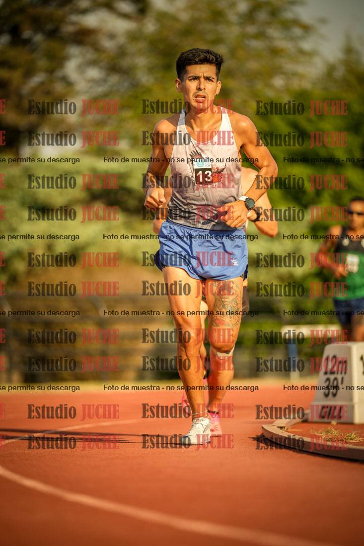 Fotos de los 5000 m llanos de mujeres y varones