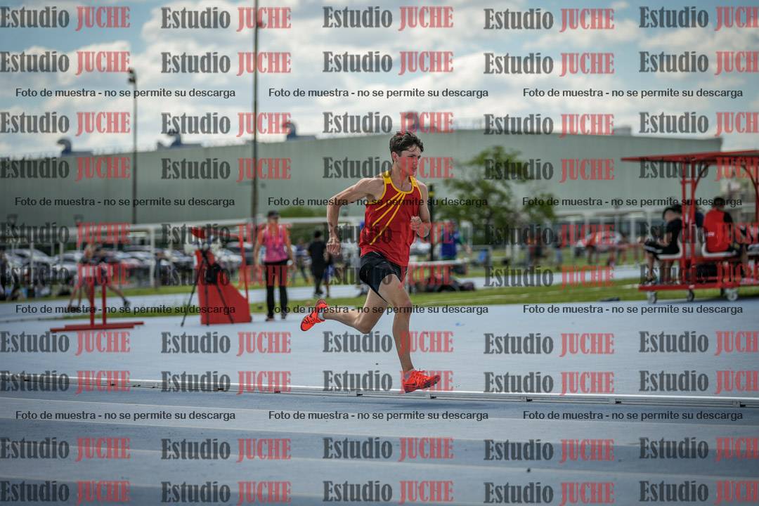 Fotos de los 400 m llanos de varones