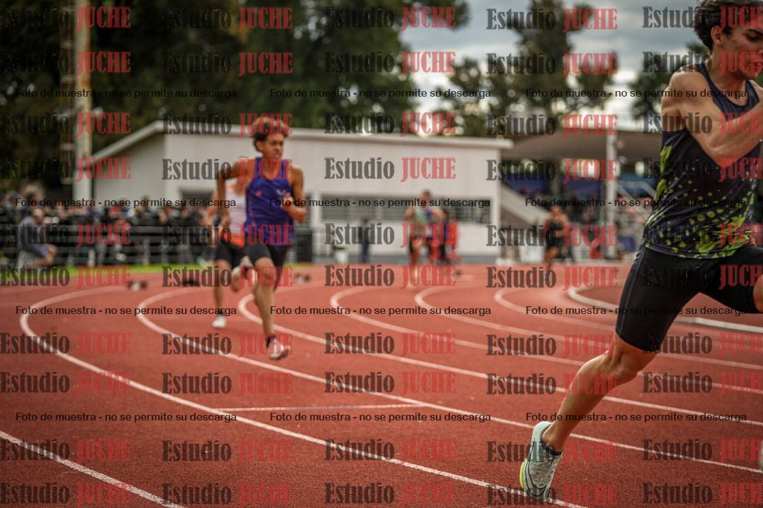 Fotos de los 400 m llanos de varones