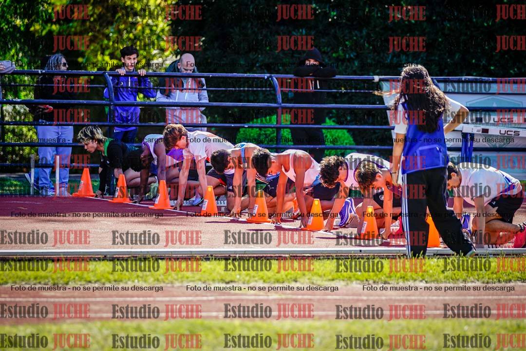 Fotos de los 80 m de varones