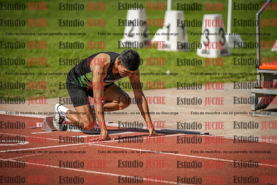 Fotos de los 400 m llanos de varones
