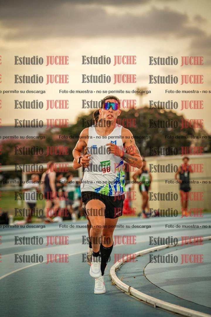 Fotos de los 3000 m llanos de varones