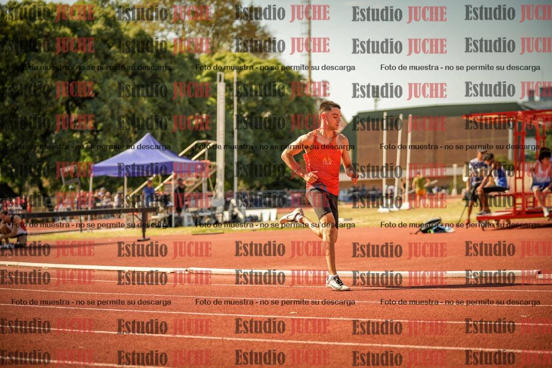 Fotos de los 400 m llanos de varones