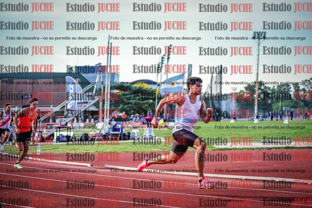 Fotos de los 400 m llanos de varones